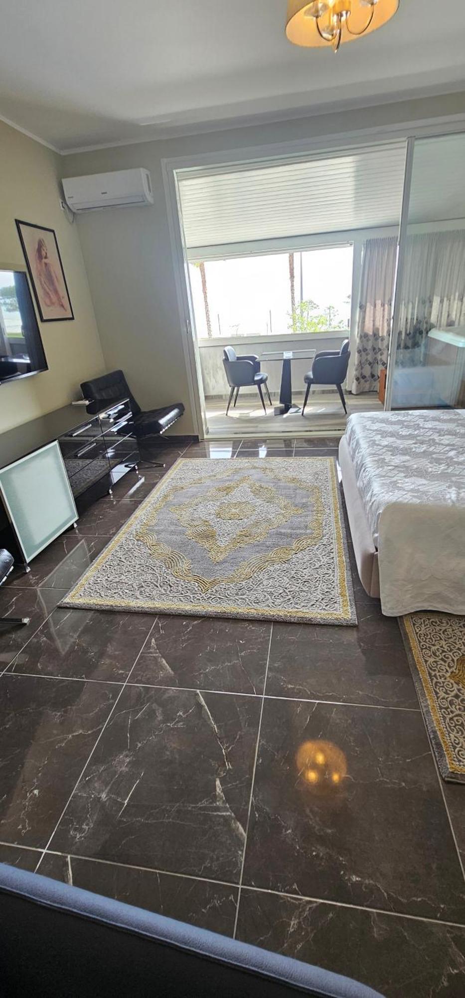 Hotel Pirro Vlorë Pokoj fotografie